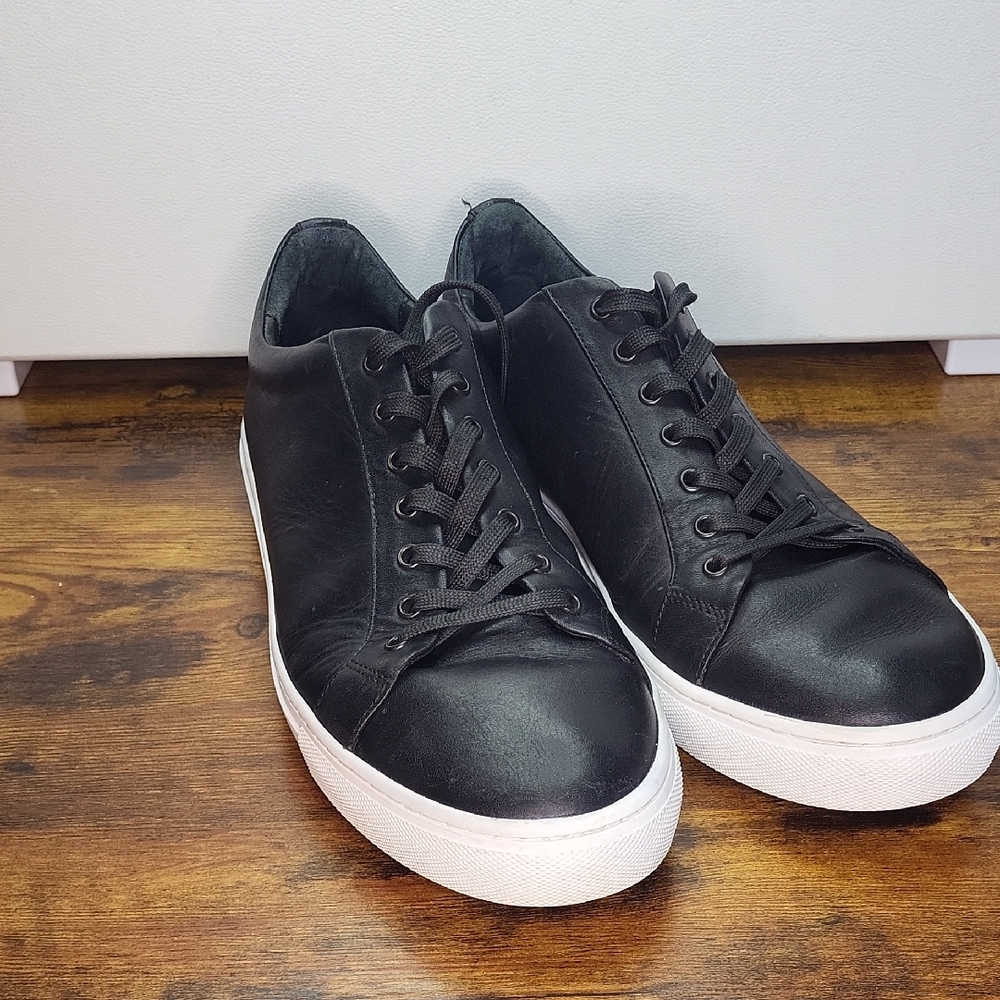 Thursday Boot Company the Court Gymshoes Sneakers Mens Leather Shoes Size 11.